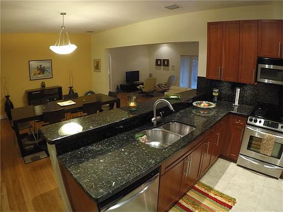 3rd image of 2645 Sw 17 Avenue