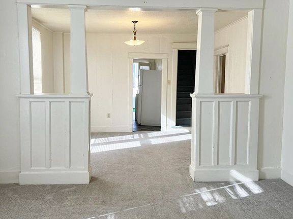 4th image of 619 E Jefferson St