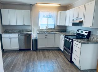 1711 Richmond Rd NE, Cedar Rapids, IA 52402