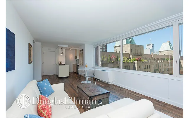 Sold by Douglas Elliman | media 21