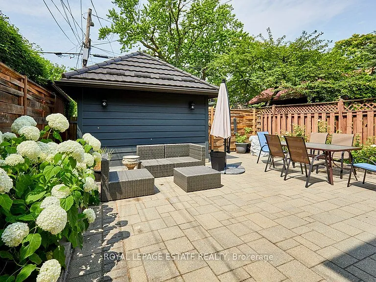 120 Grenadier Rd #LOWER — Photo 4