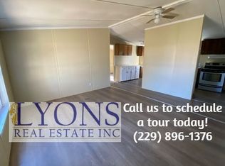 643 Jones St, Ray city, GA 31645