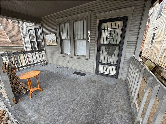 3rd image of 705 Minerva St