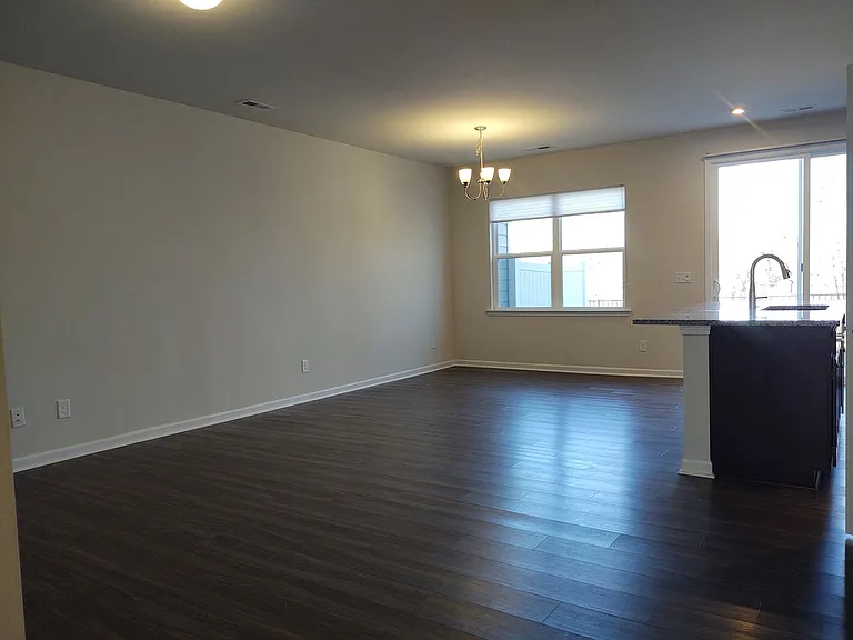 1137 Grays Mill Rd — Photo 4