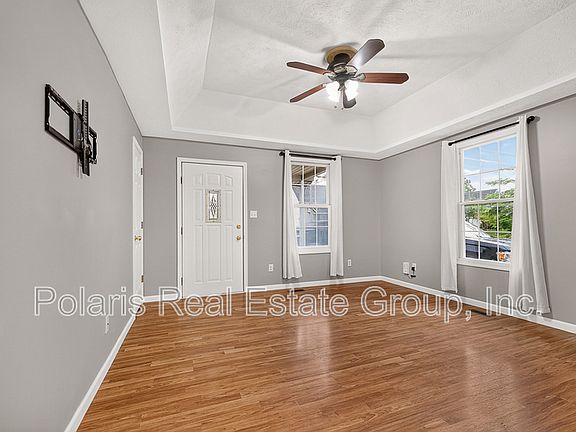 5th image of 342 N Meridian St