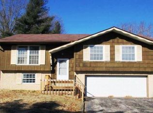 1318 Floradora Dr, Belleville, IL