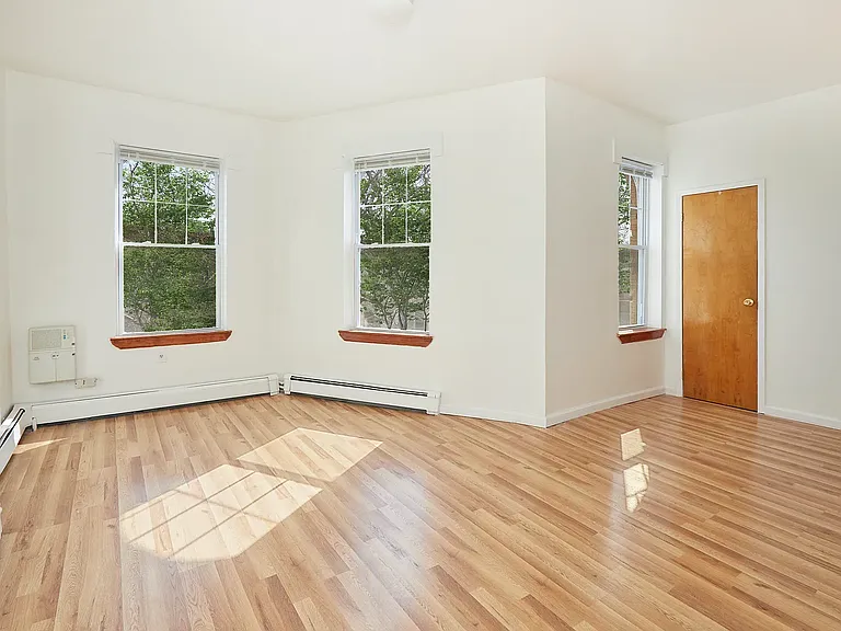 284 Berriman St #2 — Photo 1