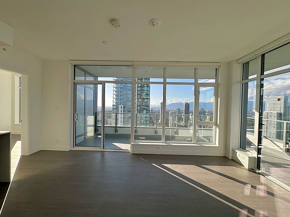 5th image of 6511 Sussex Ave #3308