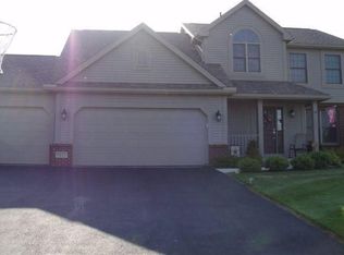 5227 Brint Crossing Blvd, Sylvania, OH 43560