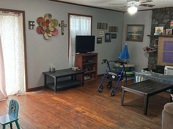 2nd image of 14408 Quinn Rd