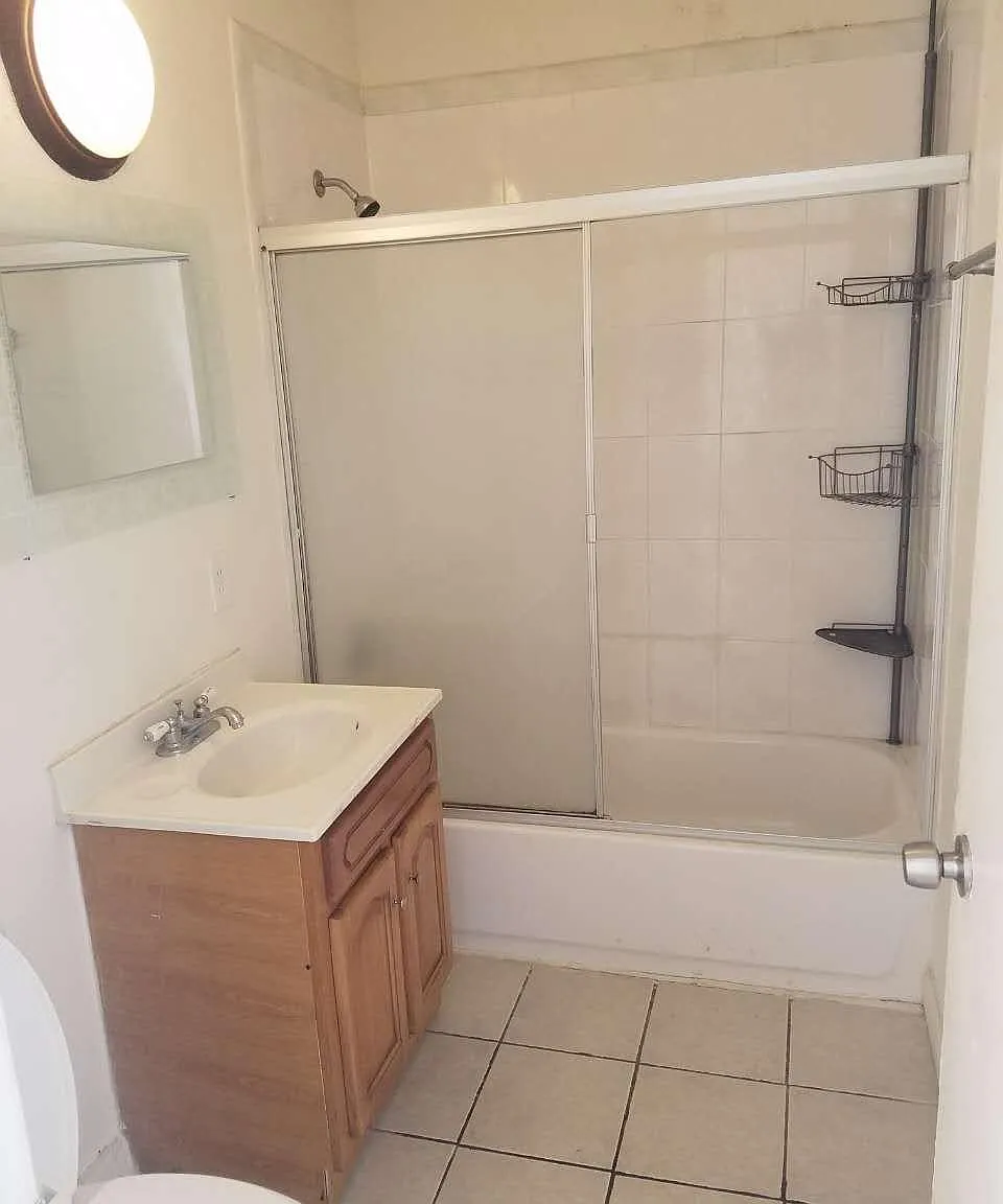 2 bed, 860 sqft, $1,800 — Photo 4