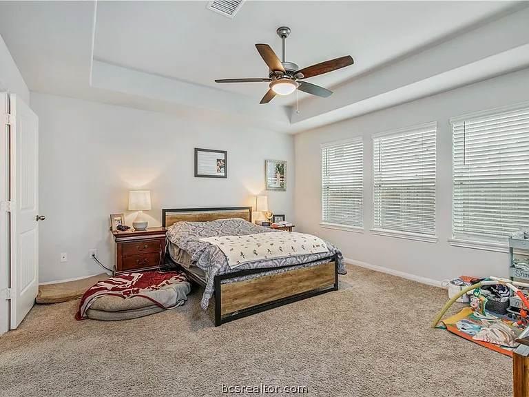 993 Marquis Dr — Photo 14