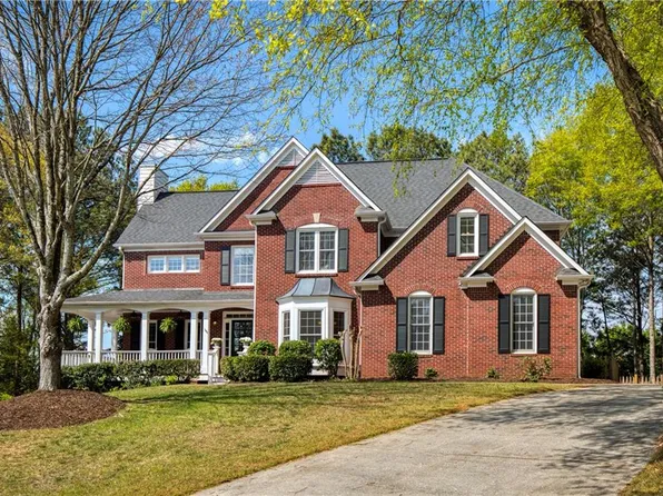 285 Selkirk Ln, Johns Creek, GA 30097