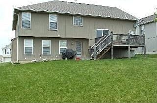 2nd image of 967 NW Redbud Dr