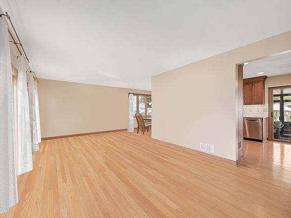 5th image of 1700 Alamance Pl