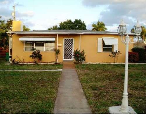 1st image of 6710 Forest Ct