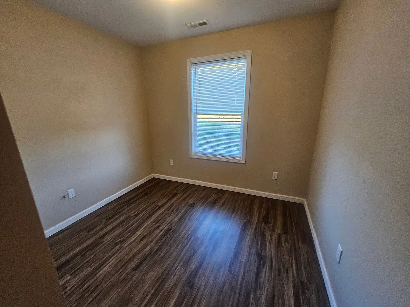 Eagle Estates — Photo 4