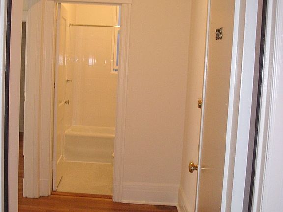 5th image of 540 Ofarrell St APT 605