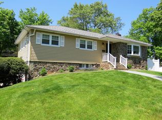34 Devonshire Rd S, Cedar Grove, NJ 07009