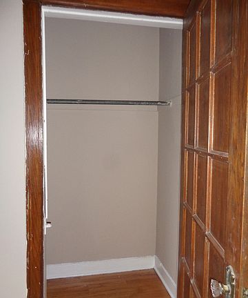 5th image of 2354 E 72nd St #1E