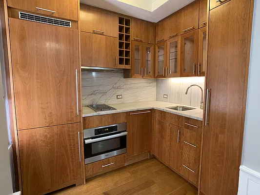 Rented by Tourma Realty LLC | media 32