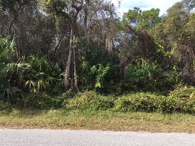 2nd image of 11953 Desoto Dr