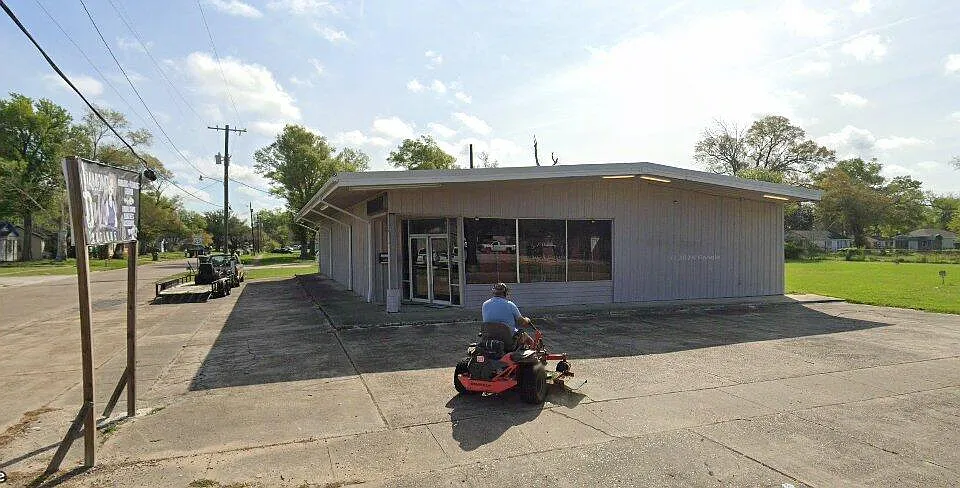2201 Enterprise Blvd #1