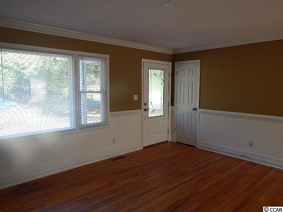 2nd image of 703 62nd Ave. N