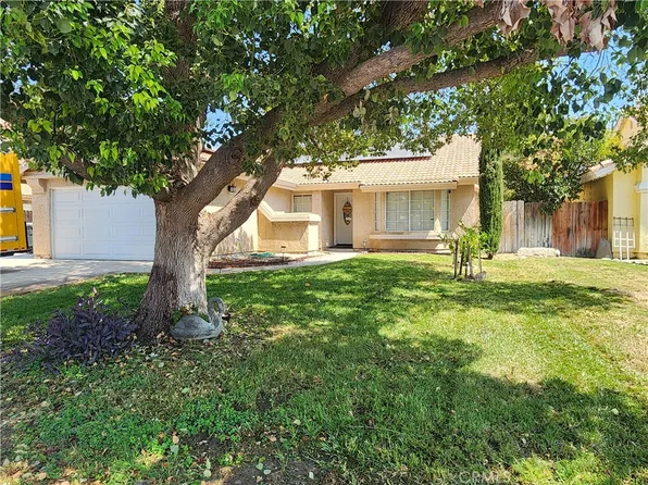 1066 Gloria Dr, Hemet, CA 92545