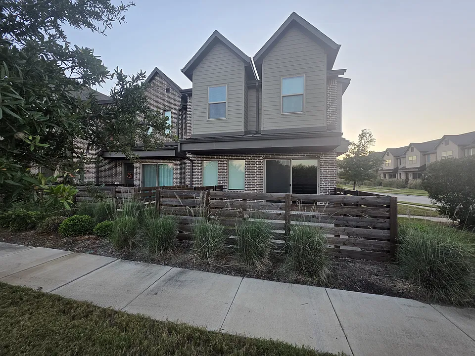 7310 Concha Dr