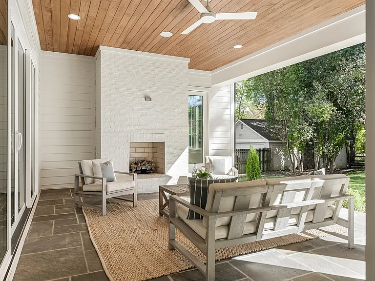 1511 Cavendish Ct — Photo 30