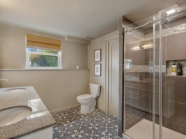 11166 Riverview Dr — Photo 34