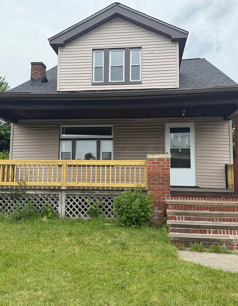 4bd Single Lee/Harvard *Water/Sewer Included* Section 8 — Photo 1