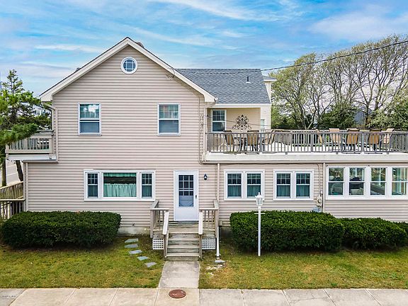 2nd image of 900 S Beach Ave