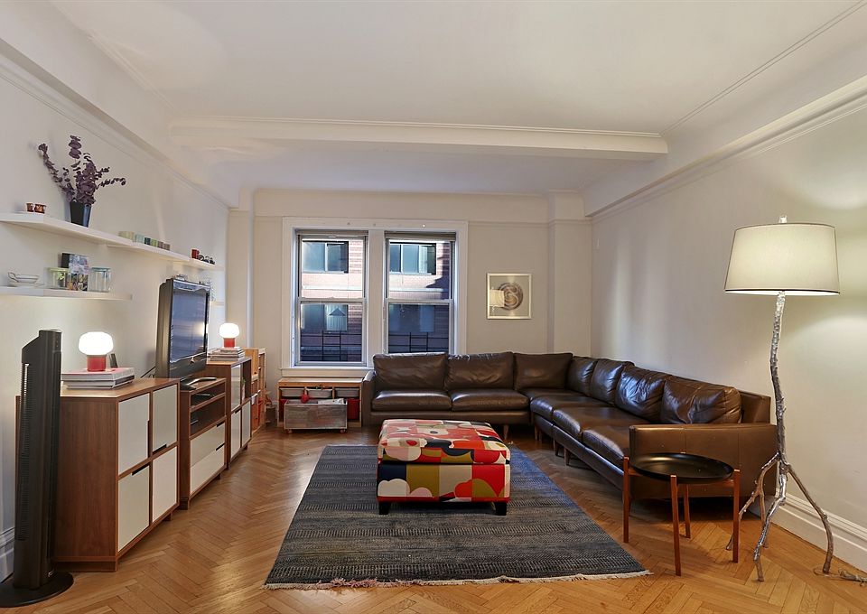 1st image of 250 W 94th St #6C