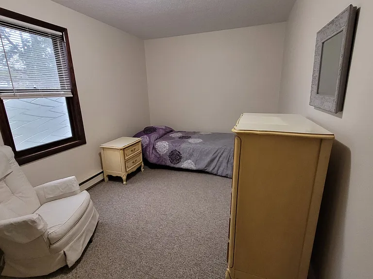 355 Blaine Ave — Photo 7