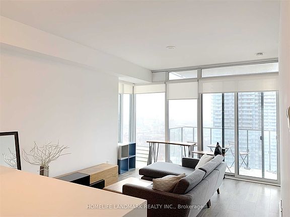 4th image of 75 Saint Nicholas St #3105