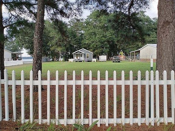 2nd image of 2791 Calhoun Dr