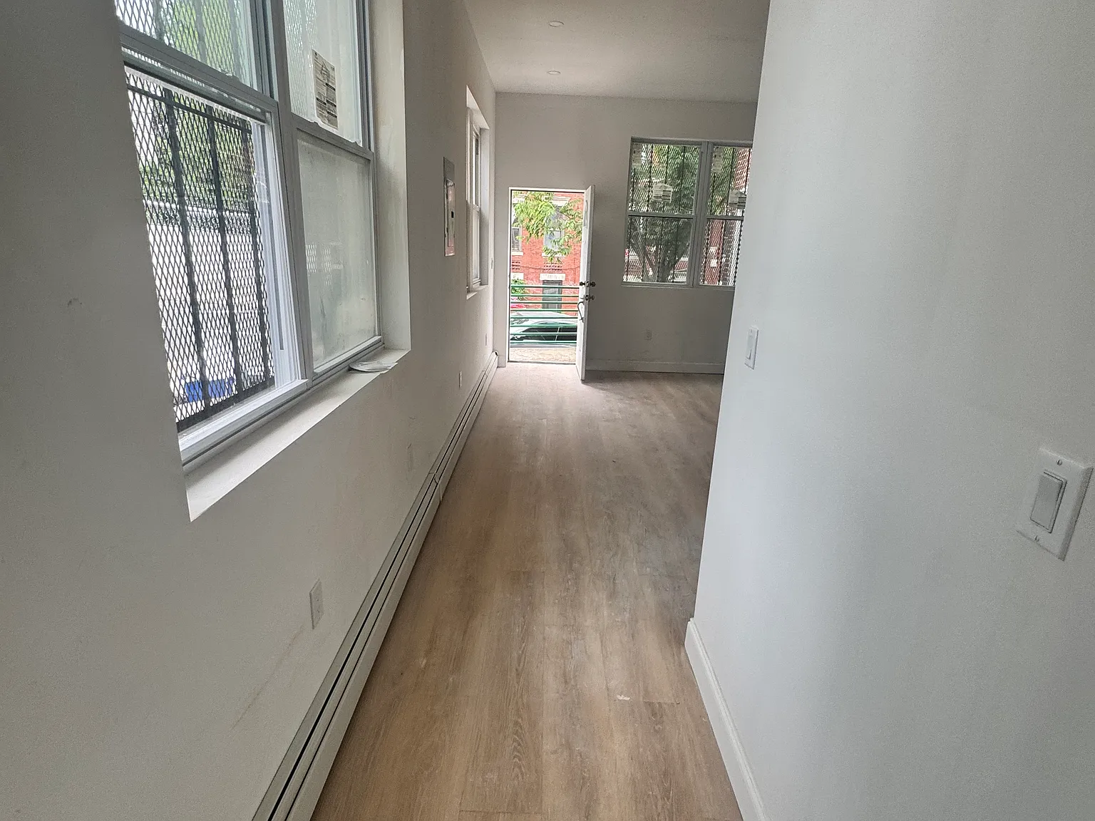 1 bed, 500 sqft, $1,700 — Photo 4