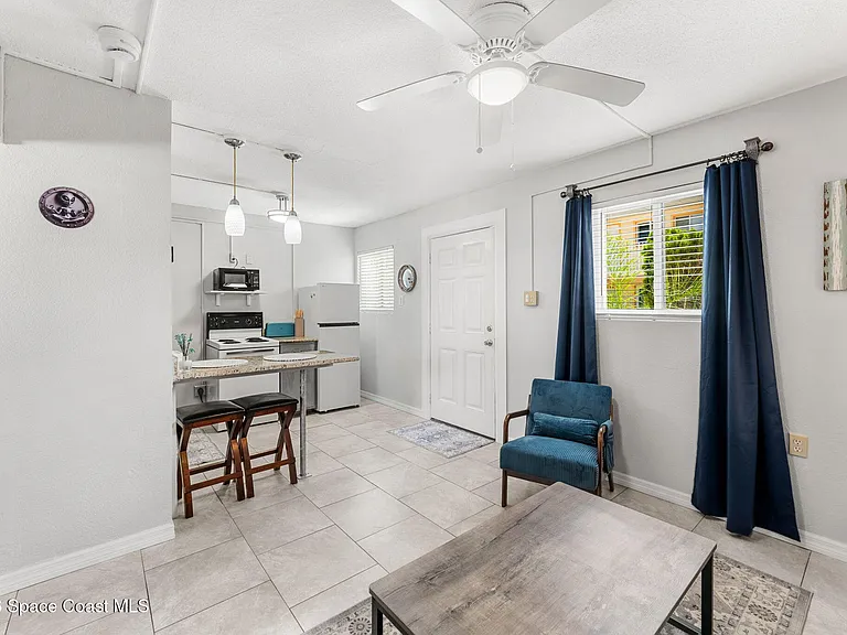 211 Circle Dr #3 — Photo 5