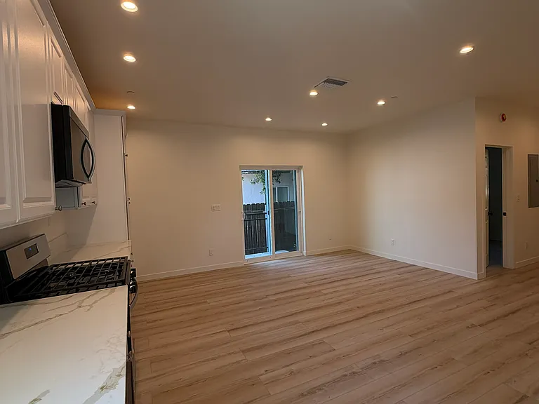 5342 Don Pio Dr — Photo 11