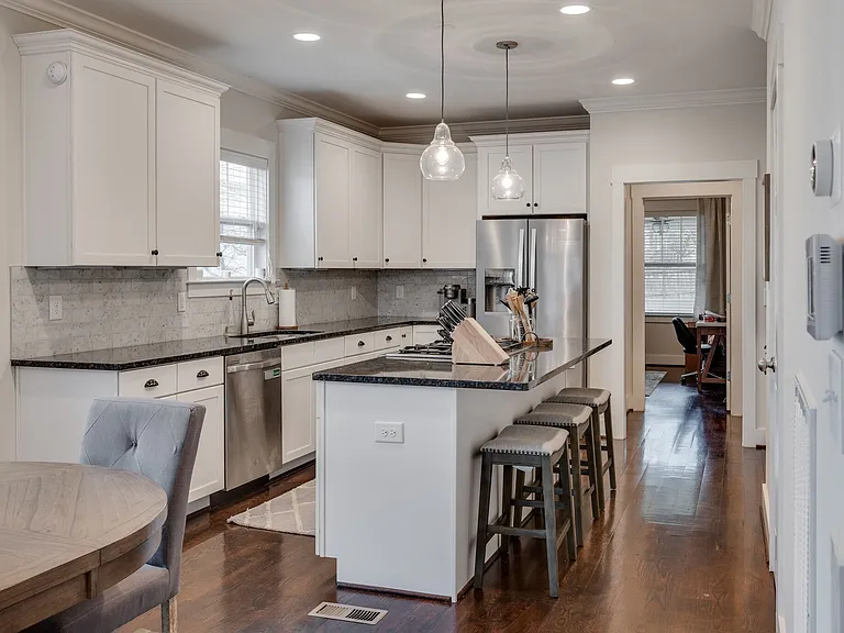 4704B Michigan Ave — Photo 45