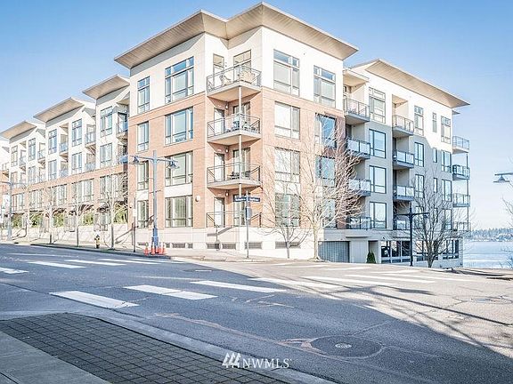 3rd image of 400 Washington Ave Unit 115