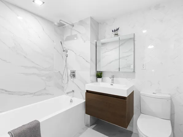 2218 Ocean Avenue image 7 of 15