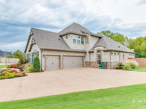4th image of 3180 N Night Heron Dr