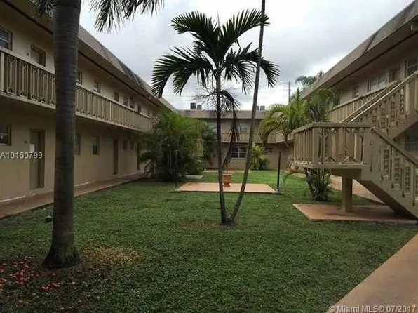 1639 N Treasure Dr #D2, North Bay Village, FL 33141