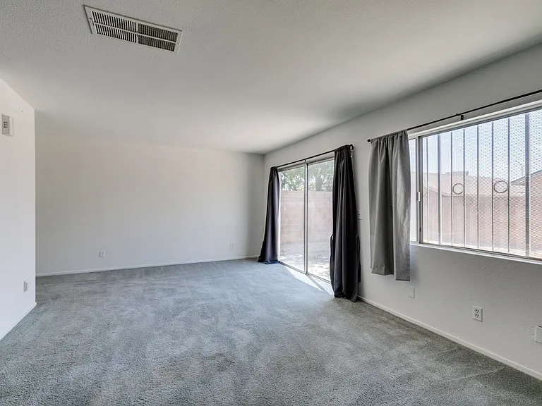 4335 Galore Ave — Photo 5