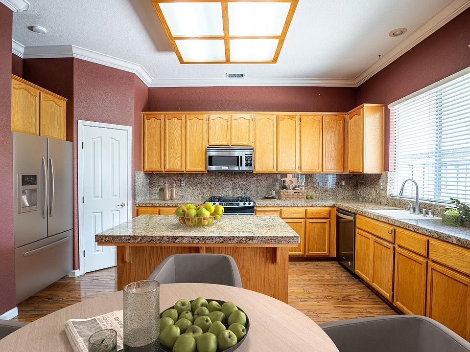 1st image of 10206 Creek Trail Cir