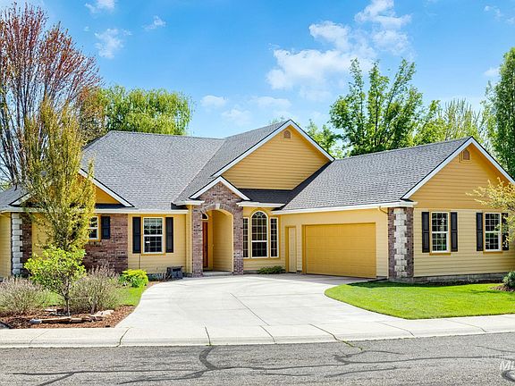 2nd image of 2703 E Ridgedale Pl