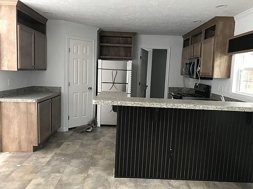 1st image of 191 Red Oak Dr
